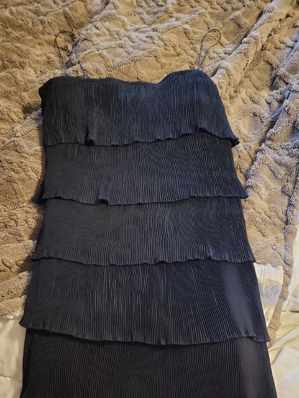 SHEIN Black Strapless Tiered Pleated Dress